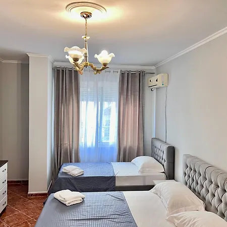 New Skanderbeg Square Apartment