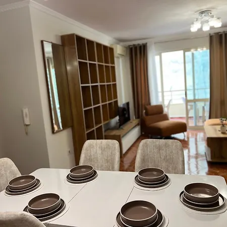 New Skanderbeg Square Apartment